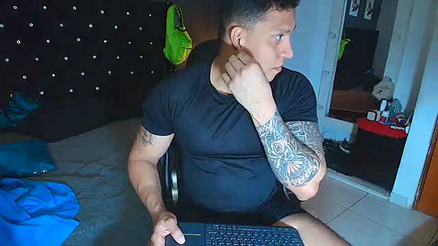 ethan dalton  online show from 11-11-25, 03:28