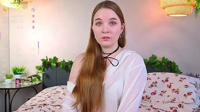 Snapshot of ConstanceHelms chatting on 10-25-25, 05:04 ConstanceHelms online show from 10-25-25, 05:04