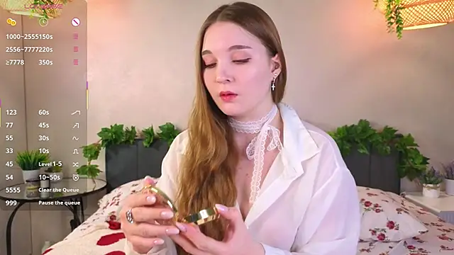 Snapshot of ConstanceHelms chatting on 11-28-25, 05:32 ConstanceHelms online show from 11-28-25, 05:32