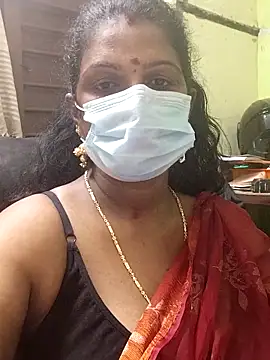 Snapshot of poojaa-rani chatting on 10-23-25, 05:12 poojaa-rani online show from 10-23-25, 05:12