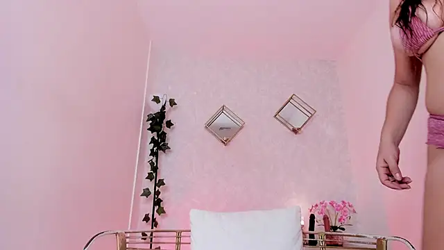 Snapshot of Andressa_carpio chatting on 11-21-25, 03:16 Andressa carpio online show from 11-21-25, 03:16