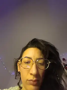 Snapshot of meletalex chatting on 11-26-25, 03:29 meletalex online show from 11-26-25, 03:29