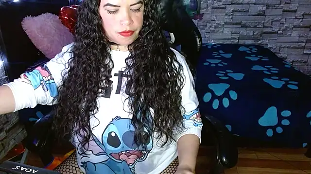 jhulia hill online show from 09-18-25, 07:05