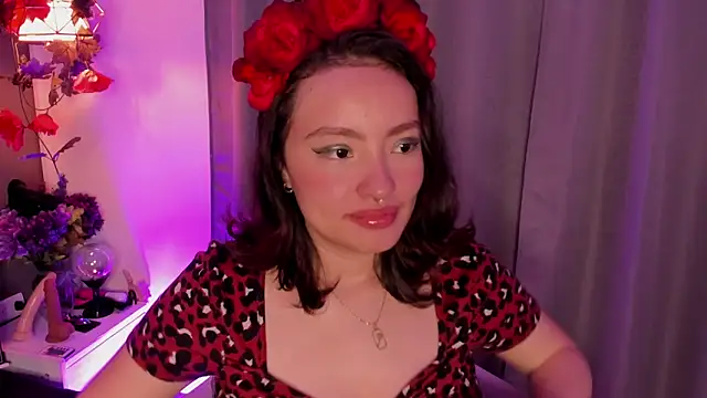 Snapshot of Angelica_Moon21 chatting on 10-12-25, 04:55 Angelica Moon21 online show from 10-12-25, 04:55