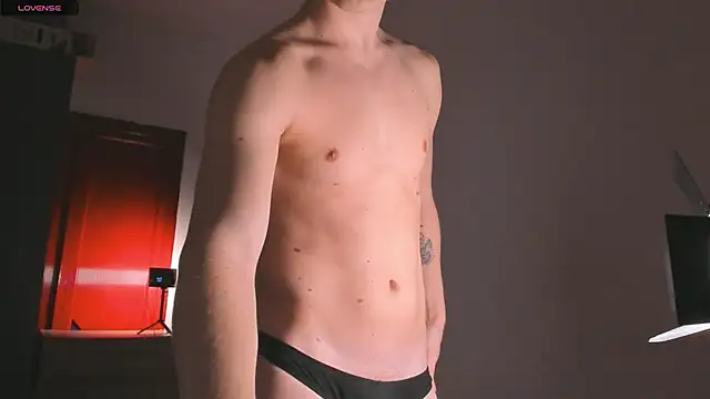 RobFavorite1 online show from 12-21-25, 07:32