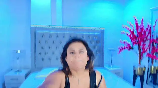 Snapshot of Lia_adamsss chatting on 10-17-25, 01:42 Lia adamsss online show from 10-17-25, 01:42