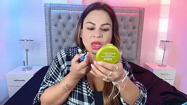 Snapshot of Lia_adamsss chatting on 11-27-25, 01:51 Lia adamsss online show from 11-27-25, 01:51