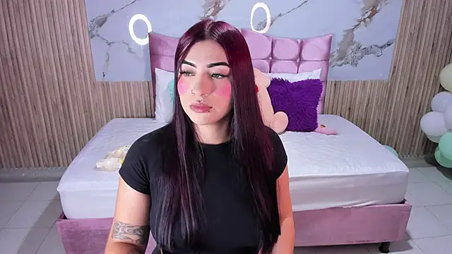 Nicolee19 online show from 04-07-26, 10:59