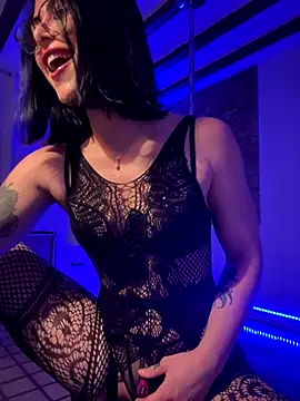 missninasparkle online show from 09-15-25, 08:20