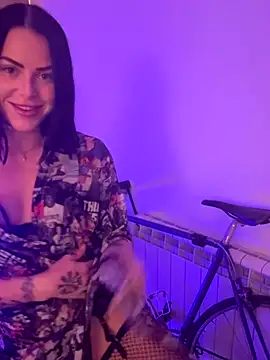 missninasparkle online show from 09-23-25, 10:57