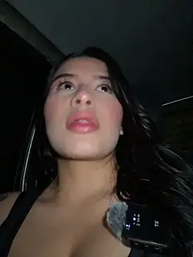 andrea gomes  online show from 04-29-26, 05:22