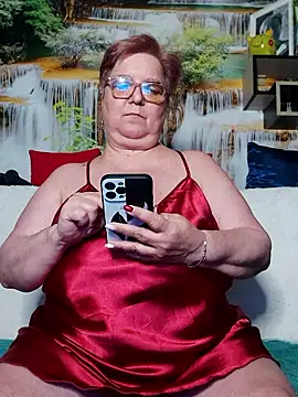 QueenPammy1 online show from 01-12-26, 08:47