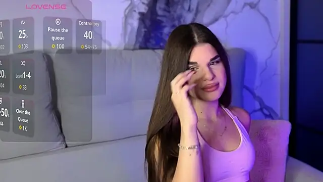 lili hotly online show from 10-19-25, 05:08