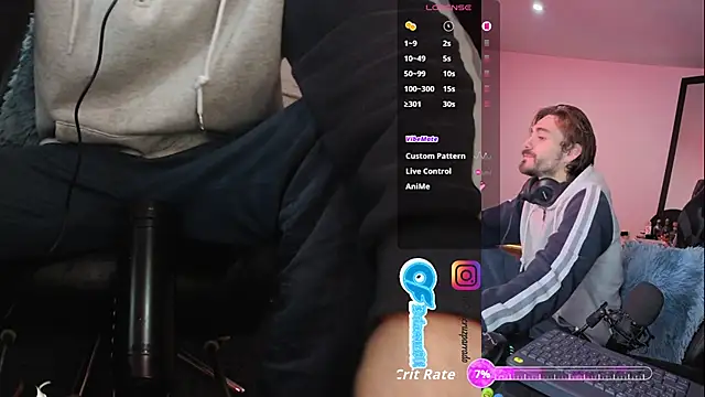 Snapshot of Aaron_malikk chatting on 11-14-25, 03:38 Aaron malikk online show from 11-14-25, 03:38