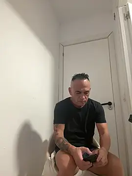 mateocali25 online show from 07-25-26, 01:52