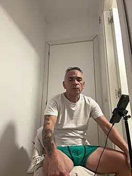 mateocali25 online show from 07-29-26, 02:37