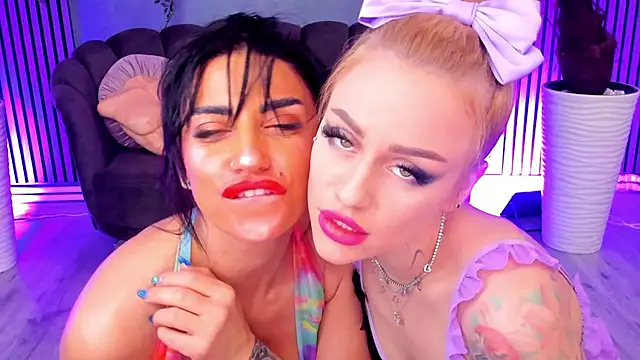 IzabelaTessa online show from 04-03-26, 08:07