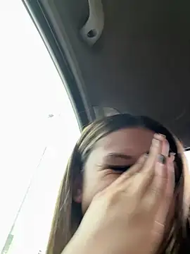 Snapshot of aliisonn__parker26 chatting on 03-20-25, 10:29 aliisonn parker26 online show from 03-20-25, 10:29