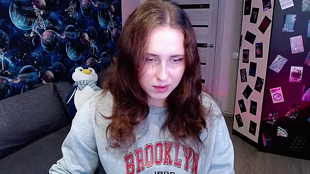 Snapshot of BarbiePieer chatting on 10-15-25, 05:18 BarbiePieer online show from 10-15-25, 05:18