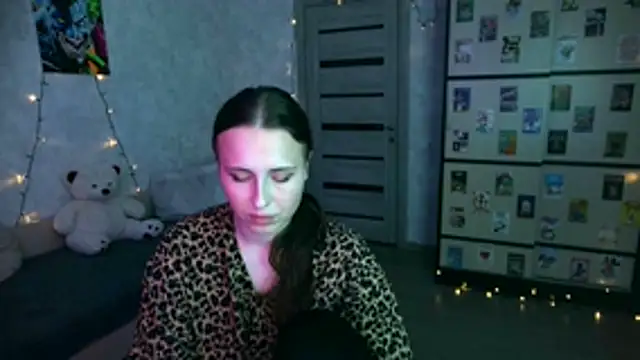 Snapshot of BarbiePieer chatting on 11-23-25, 01:22 BarbiePieer online show from 11-23-25, 01:22