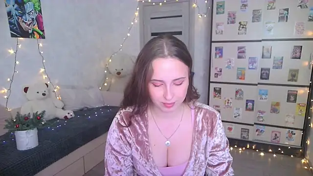 Snapshot of BarbiePieer chatting on 12-19-25, 03:08 BarbiePieer online show from 12-19-25, 03:08