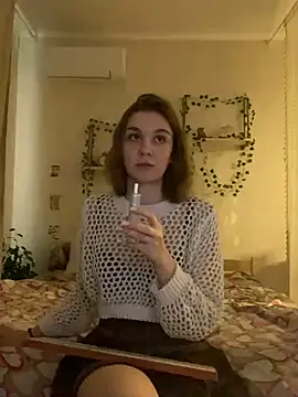 Snapshot of unexpected_twist chatting on 03-19-25, 10:44 unexpected twist online show from 03-19-25, 10:44