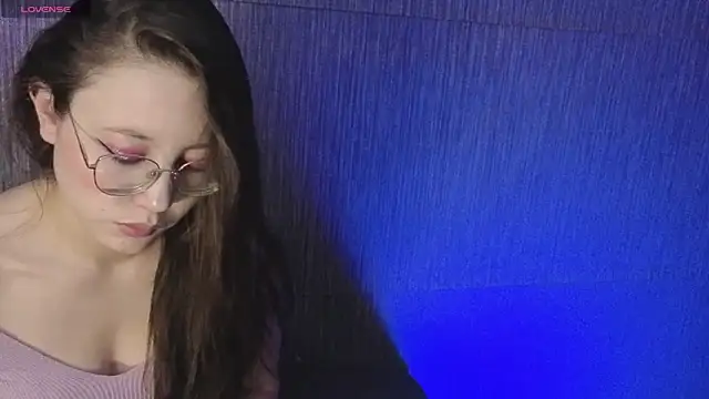 Thalia anderson online show from 04-28-26, 02:27