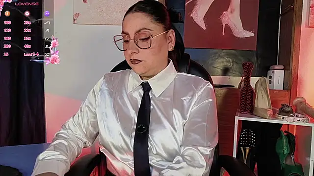  LuanaDabbraccio online show from 05-07-26, 02:44