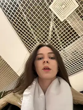 MilaBee online show from 03-22-25, 08:51