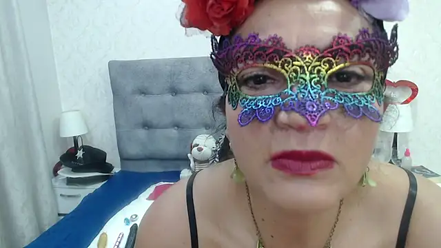 Snapshot of ScarlettGreen_ chatting on 11-01-25, 11:23 ScarlettGreen online show from 11-01-25, 11:23