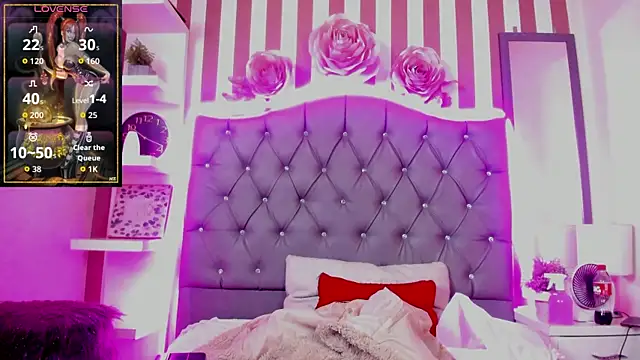 Snapshot of Samantha_Evans_18 chatting on 10-07-25, 04:09 Samantha Evans 18 online show from 10-07-25, 04:09