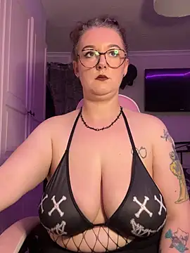 Ms Lunar-Lust online show from 10-16-25, 04:19