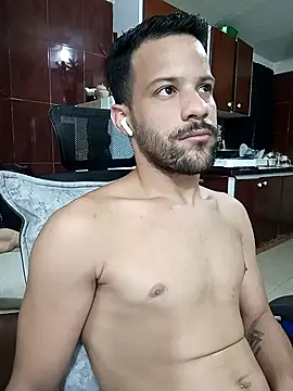 Snapshot of santy_tenia7 chatting on 10-30-25, 07:58 santy tenia7 online show from 10-30-25, 07:58