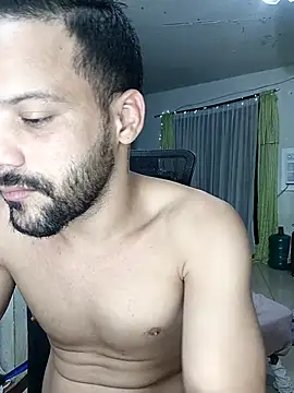 Snapshot of santy_tenia7 chatting on 12-14-25, 10:58 santy tenia7 online show from 12-14-25, 10:58