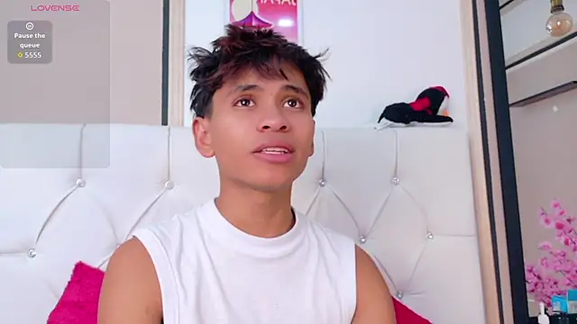 Ethan Westt online show from 04-23-26, 09:17