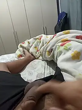 JovanRJ online show from 09-18-25, 01:35