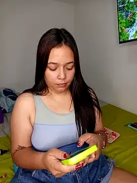 Snapshot of Deepika_padukoneNisha chatting on 09-18-25, 11:12 Deepika padukoneNisha online show from 09-18-25, 11:12