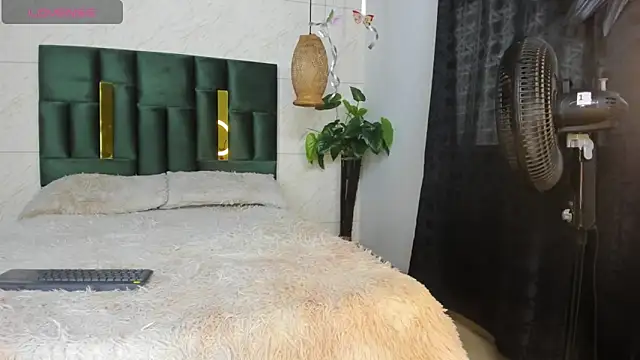 Danna williamss online show from 10-16-25, 11:44