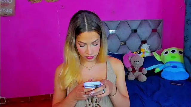 Snapshot of hanna_tss chatting on 05-30-26, 03:58 hanna tss online show from 05-30-26, 03:58