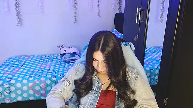 Lyaa Cute online show from 04-28-26, 02:27