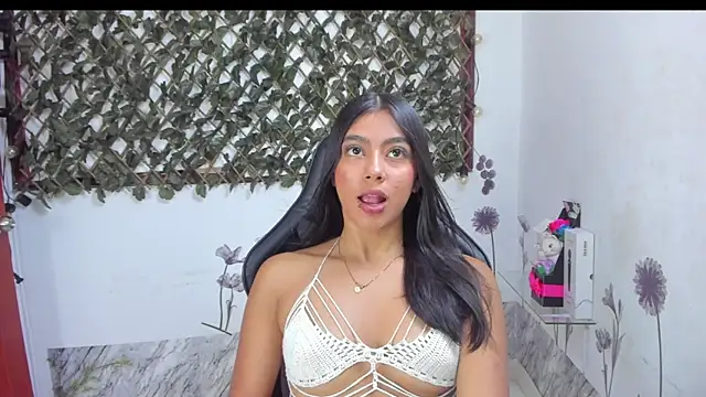 Sarahbrowm  online show from 11-23-25, 07:24