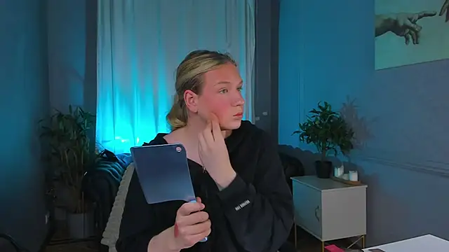 Jes Solar online show from 10-15-25, 03:12