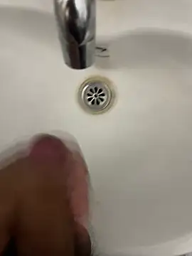 Snapshot of joker_fucker_fun chatting on 03-20-25, 04:40 joker fucker fun online show from 03-20-25, 04:40