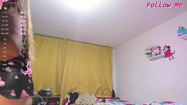 Snapshot of mailyn_baker chatting on 10-19-25, 11:38 mailyn baker online show from 10-19-25, 11:38