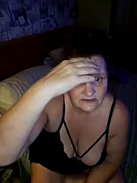 Snapshot of MissQueenBeex chatting on 12-01-25, 10:37 MissQueenBeex online show from 12-01-25, 10:37