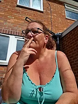 MissQueenBeex online show from 06-09-26, 08:59