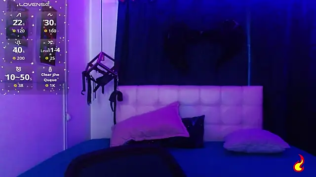 Snapshot of goth_minerva chatting on 11-05-25, 01:22 goth minerva online show from 11-05-25, 01:22