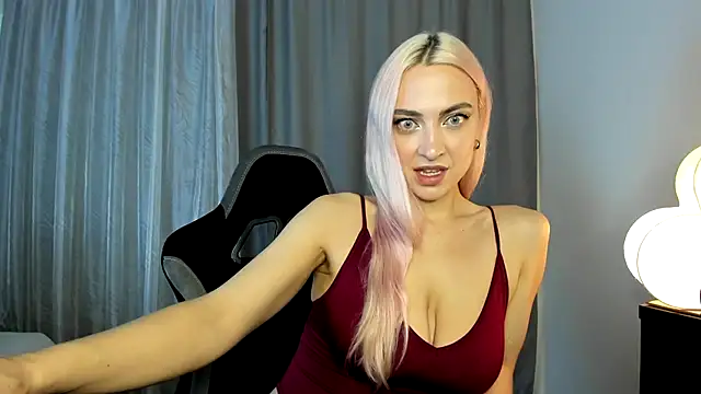  Miss Valentina  online show from 11-02-25, 09:55