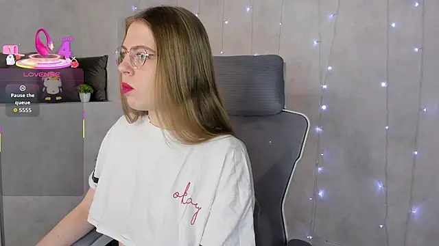 Joann Shermann online show from 02-10-26, 01:10