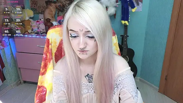 Snapshot of Manuela_unicorn chatting on 11-15-25, 08:16 Manuela unicorn online show from 11-15-25, 08:16